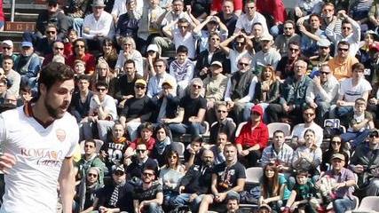 Roma, colpo Destro: ma alla storia passa il non rigore di Rizzoli