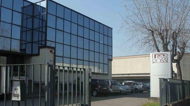 Ladri nell magazzino di Rossi Profumi