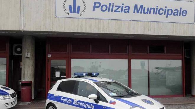 Vigili e Comune morosi sfrattati dai Quadrati