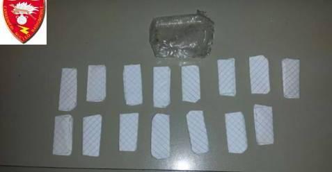 Aveva quindici dosi di droga nelle mutande: arrestato 