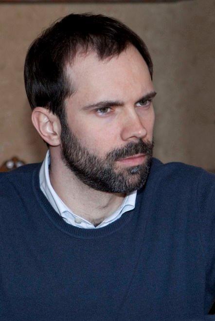 Comune in panne, Sassi incalza Vecchi 