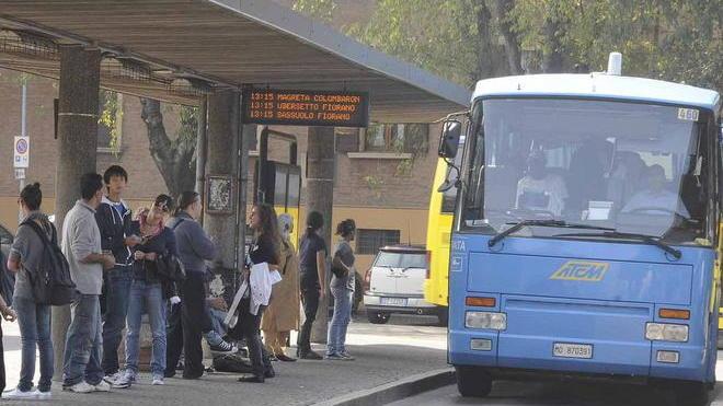 Sul bus ticket finiti: deve scendere