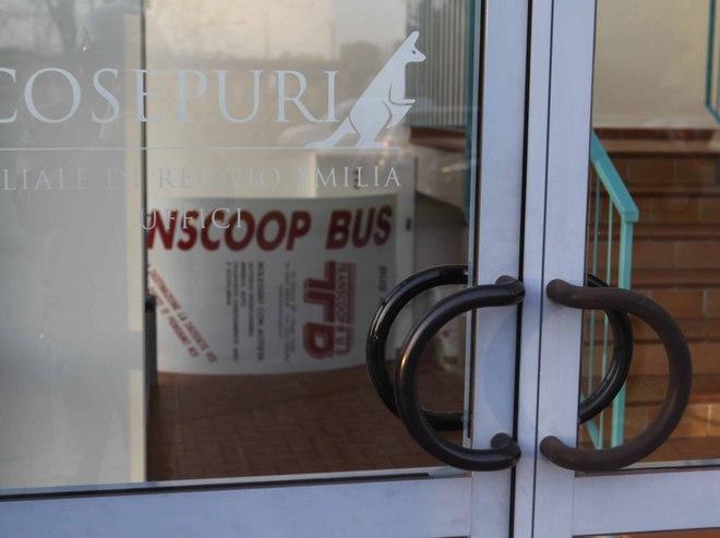 I dipendenti occupano la Cosepuri 