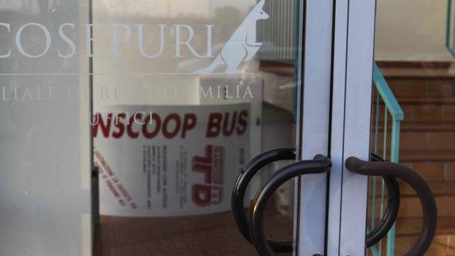 I dipendenti occupano la Cosepuri