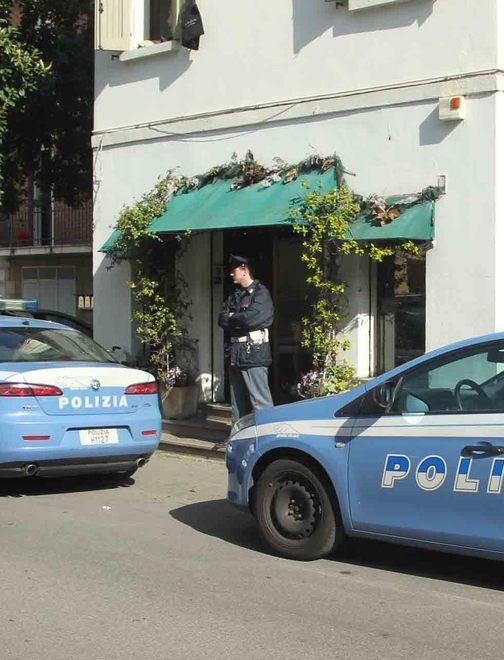 Gioiellieri picchiati e sequestrati dai ladri