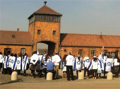 Un Treno per Auschwitz 2014/ Missione compiuta: rivivi il loro viaggio