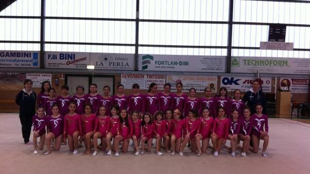 Ginnastica, al Palahockey i campionati provinciali Csi di Artistica Ritmica e Mini trampolino