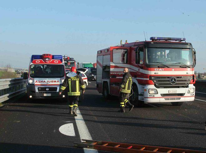 Incidente in autostrada, muore camionista di 38 anni 