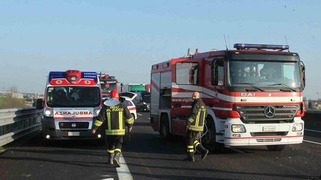 Incidente in autostrada, muore camionista di 38 anni