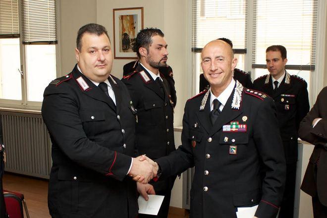 Disarmò il rapinatore, plauso al maresciallo capo 