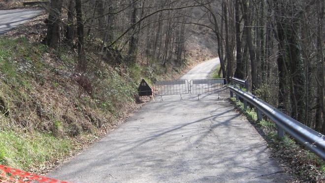Gombola, continuano i disagi per la frana sulla Fondovalle