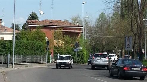 Una bomba e 300 proiettili scoperti in una soffitta