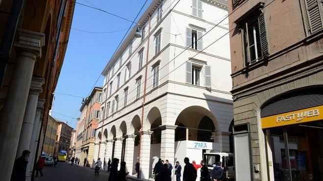 Restauro di Palazzo Cremonini: il bianco sotto esame in Comune