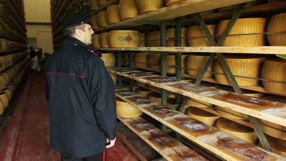 Un racket da due milioni di euro l’anno