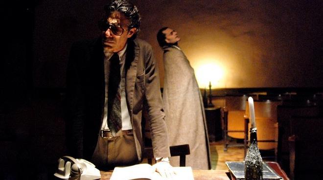 Una semplice formalità quella in scena stasera al teatro “Verdi”