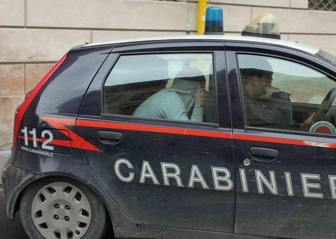 Ricercato preso mentre spaccia eroina 