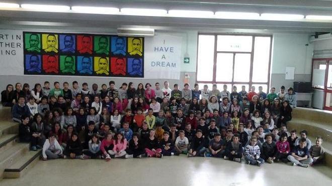 Il mosaico degli studenti esposto al Guggenheim