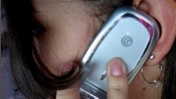 Rovinata da annunci hard dopo una lite all’oratorio