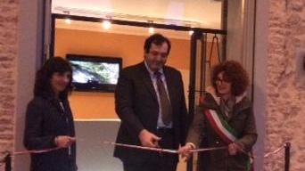 Taglio del nastro per il nuovo centro dedicato ai turisti
