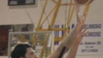 Basket Dnb. La Tramec cede, ma solo nel finale