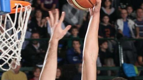 Mobyt sull’asse Amici-Jennings per battere Recanati