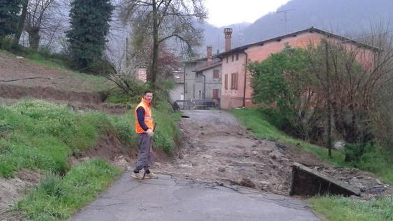 Interrotta per una frana la strada a Beleo