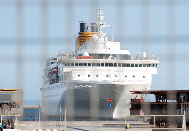 “Hello Olbia”, studenti dell’istituto turistico ciceroni con maglietta di benvenuto ai crocieristi 