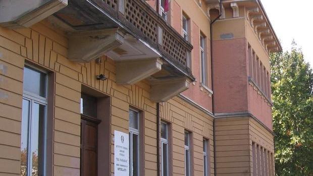 Altro furto nella scuola Un “colpaccio” da 20 euro