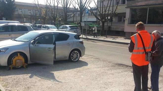 Ausl, a Carpi fioccano le multe ai furbetti del parcheggio
