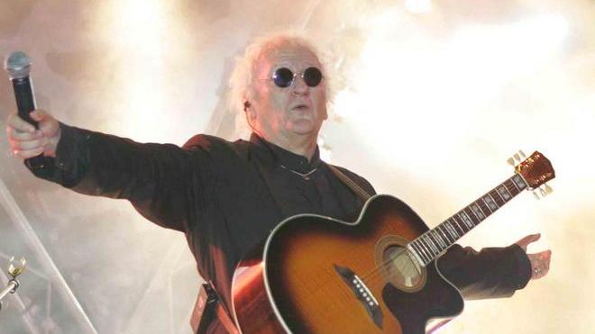 Il “Principe” Vandelli si esibisce al Matterello dal beat alla disco