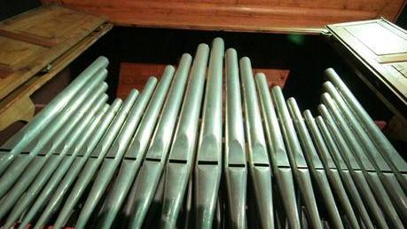 “Soli Deo Gloria” L’organo Montesanti sul palco del Valli