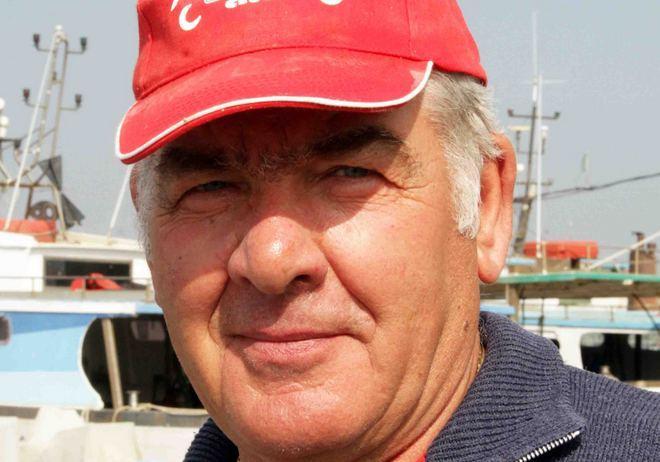 La comunità si mobilita: manifesteremo 