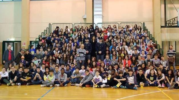 molina ha incontrato 300 studenti delle scuole medie marconi e guinizzelli