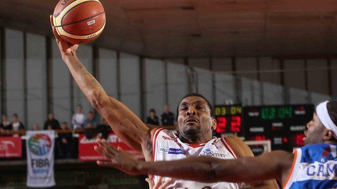 White è la punta del team, Silins il più efficace