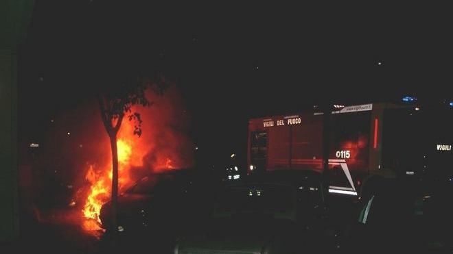 Incendiato nella notte il Ford Transit di un assessore comunale