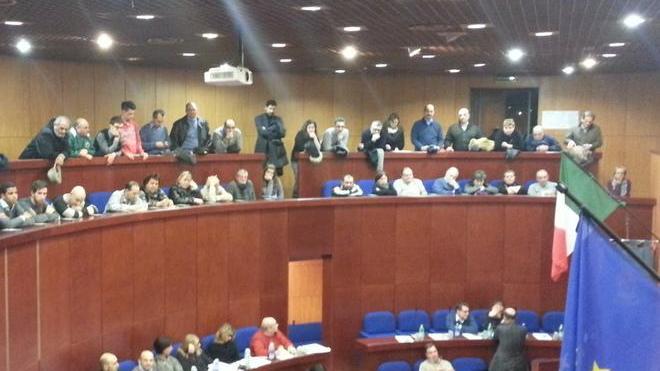 Il Pd esce dal Consiglio, saltano 2 delibere