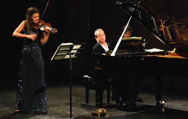 Il pianoforte di Golan è perfetto anche per il violino della Jansen