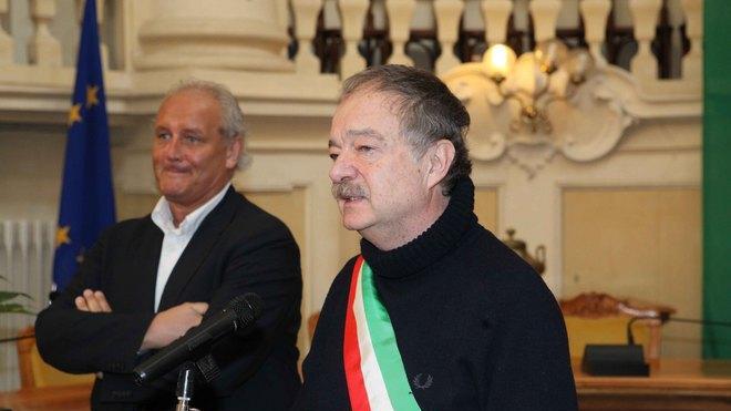 L’assessore Del Bue premia Sarti e Bertocchi