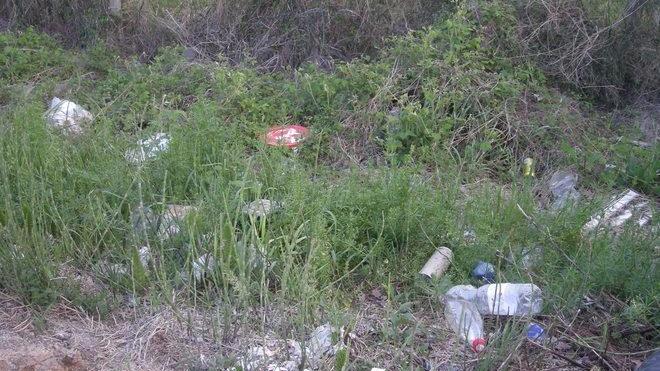 La piazzola diventa una discarica