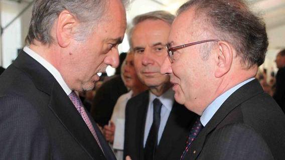 Reggio, tre bandiere ma una sola città