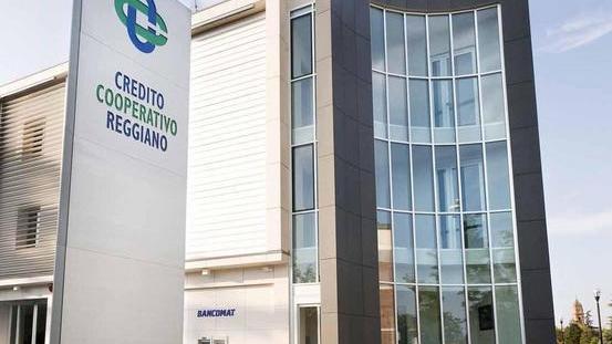 Conto svuotato, ora è lotta sulle firme