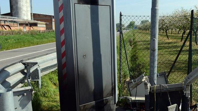 L’autovelox sopravvissuto ai vandali