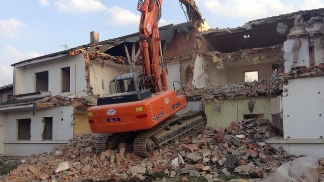 L’ipotesi degli esperti: scosse innescate dall’attività estrattiva