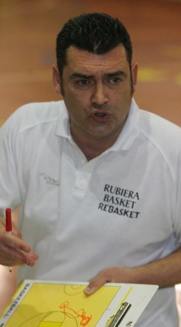 Casoli si carica la croce sulle spalle 