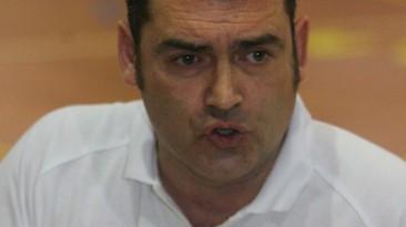 Casoli si carica la croce sulle spalle