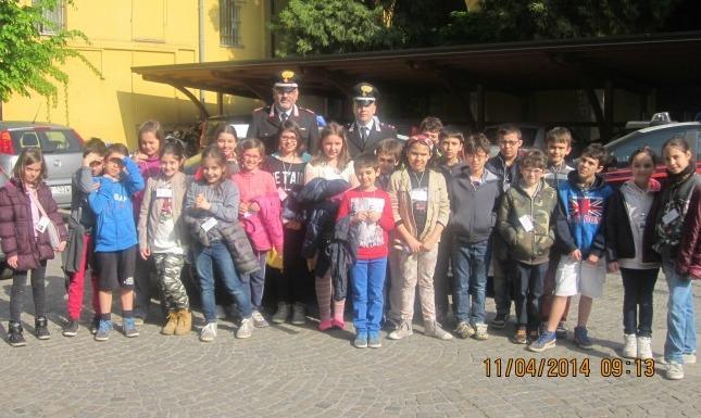 Gli alunni della “De Amicis” carabinieri per un giorno