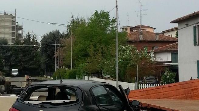 Fossoli: auto contro un trattore, muore 61enne - FOTO