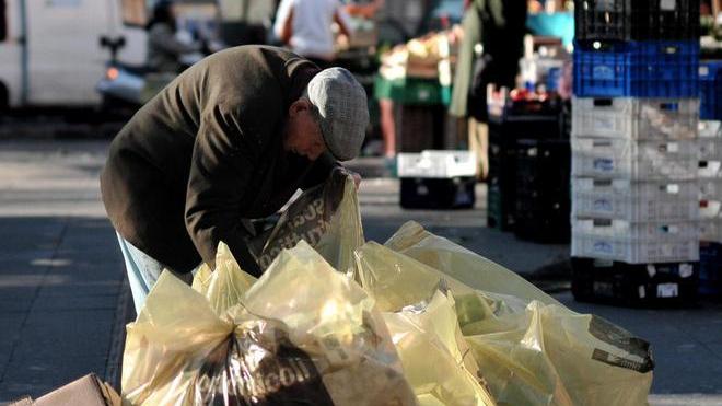 La lotta alla povertà missione senza risorse