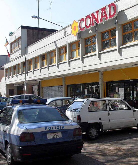 Ruba caffè e cioccolato Acciuffato dalla polizia