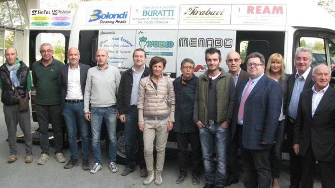 Donato all’Olmo un nuovo pulmino